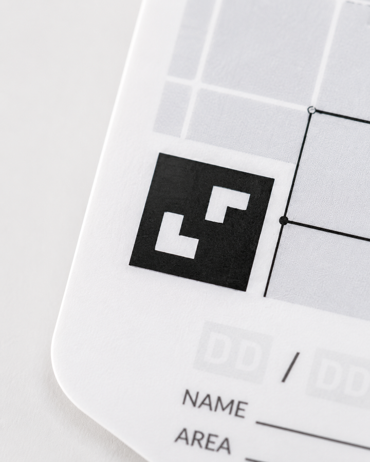 Image alignment markers